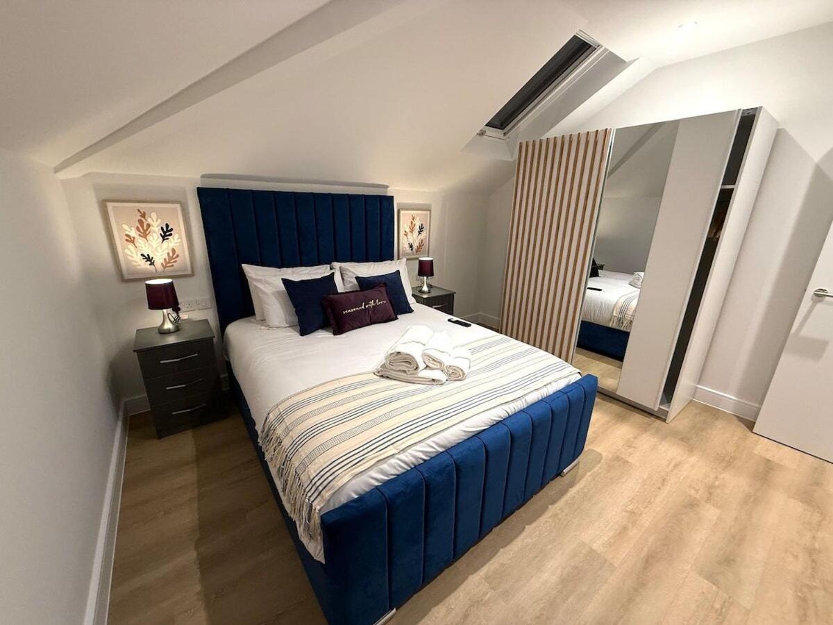 Apartment Sale Road Serviced Near Airport & Trafford Centre