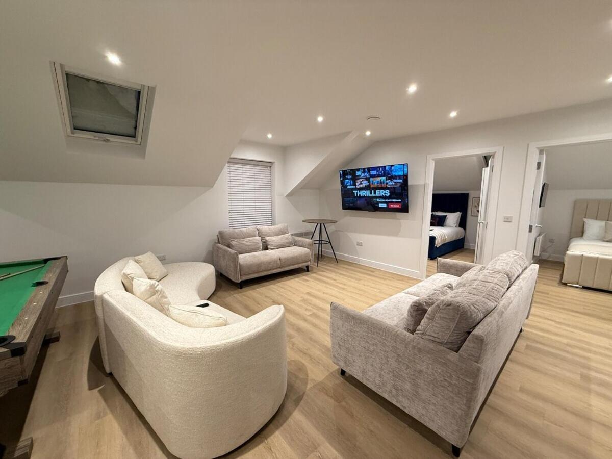 Apartment Sale Road Serviced Near Airport & Trafford Centre Wythenshawe
