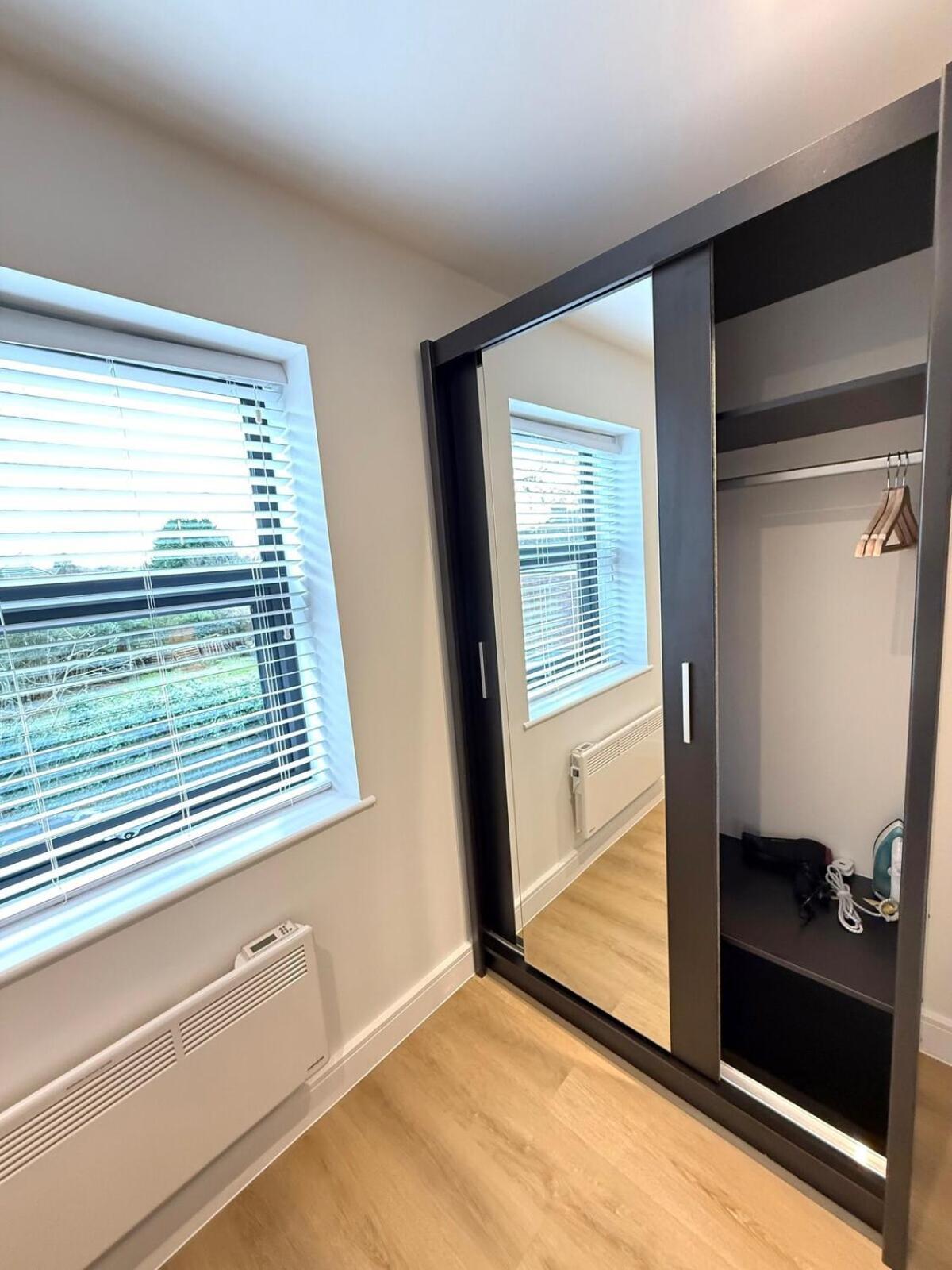 Apartment Sale Road Serviced Near Airport & Trafford Centre