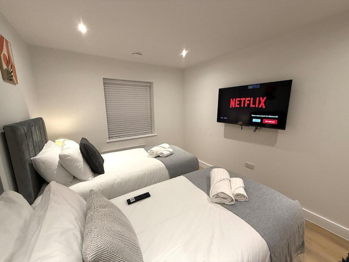 Apartment Sale Road Serviced Near Airport & Trafford Centre Wythenshawe