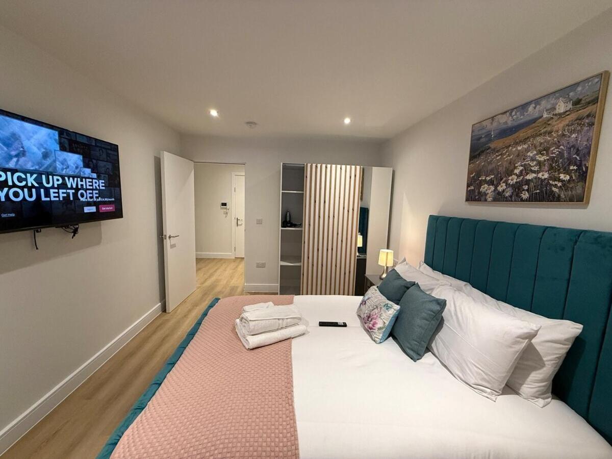 Apartment Sale Road Serviced Near Airport & Trafford Centre
