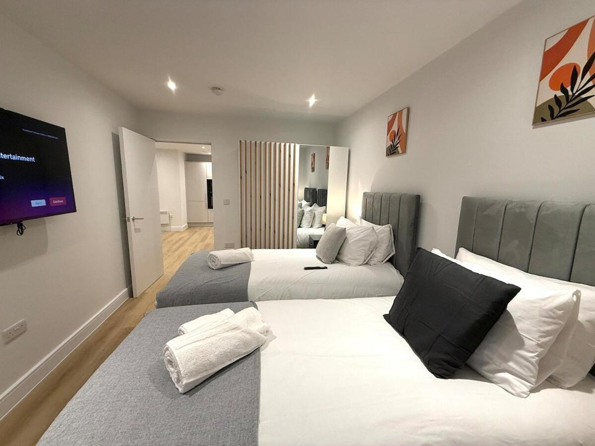 Apartment Sale Road Serviced Near Airport & Trafford Centre