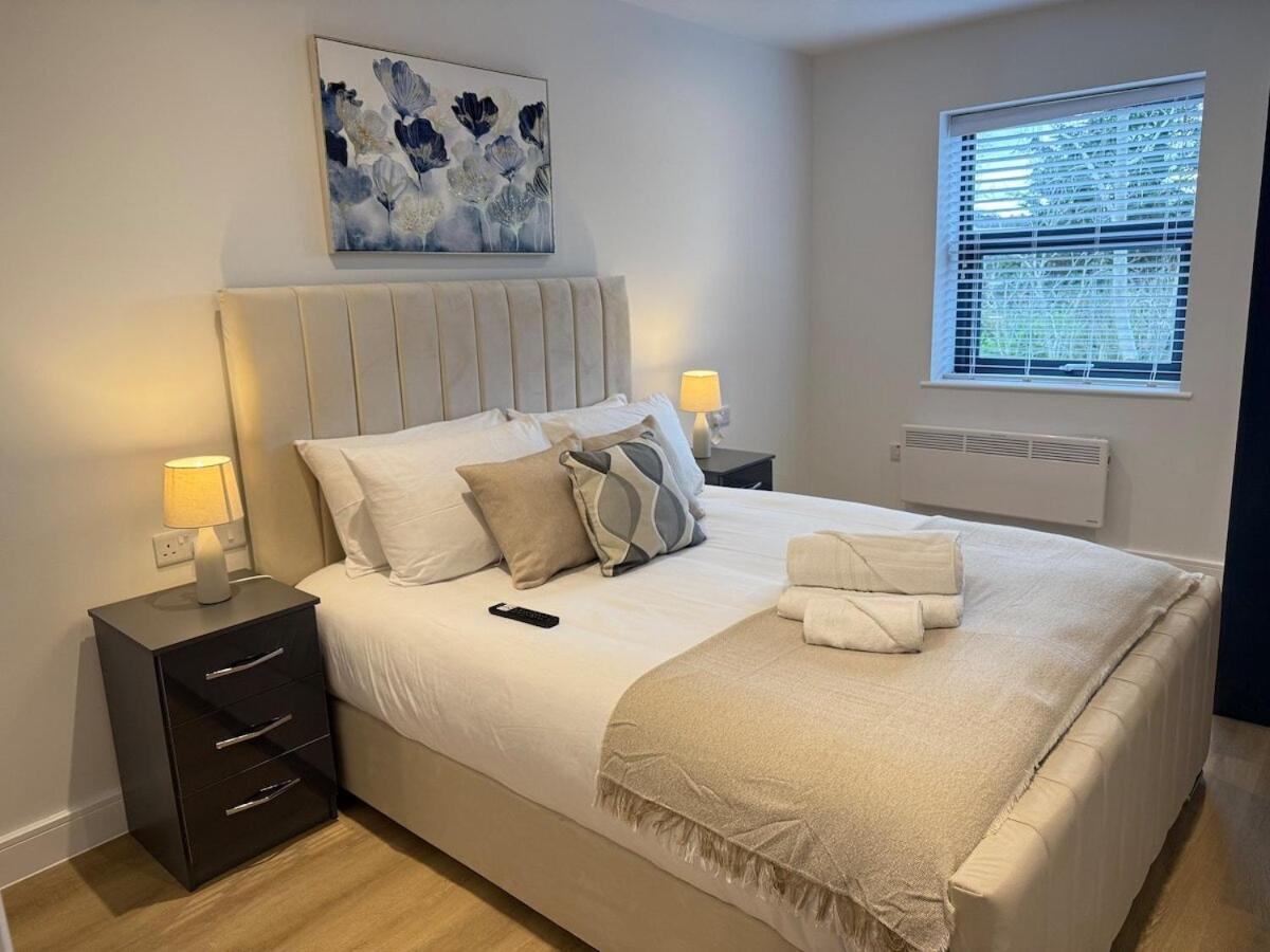 Apartment Sale Road Serviced Near Airport & Trafford Centre Wythenshawe